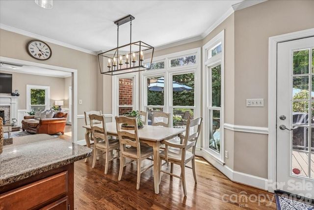 10516 Hollybrook Drive, Charlotte, NC 28277