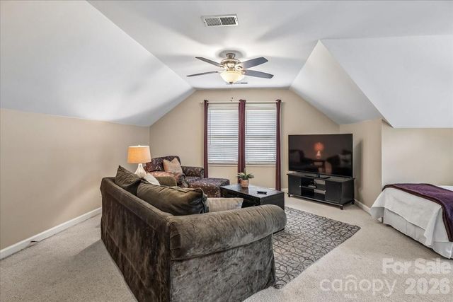 10516 Hollybrook Drive, Charlotte, NC 28277