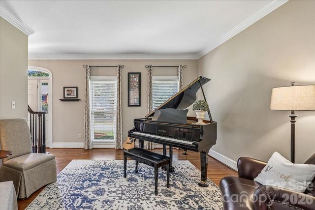 10516 Hollybrook Drive, Charlotte, NC 28277