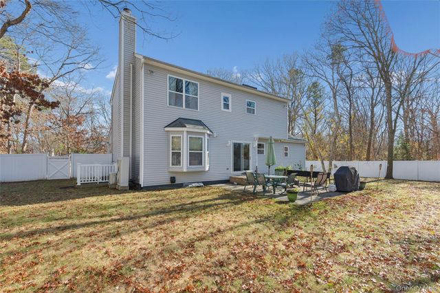 262 Walker Avenue, East Patchogue, NY 11772