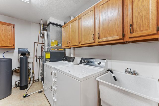 8725 Baxter Way 43, Inver Grove Heights, MN 55076
