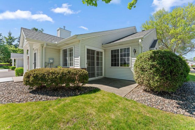 8725 Baxter Way 43, Inver Grove Heights, MN 55076