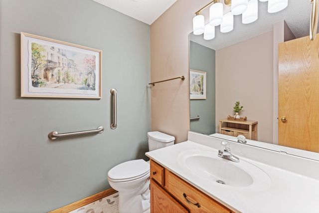 8725 Baxter Way 43, Inver Grove Heights, MN 55076