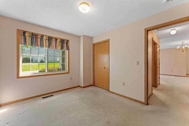 8725 Baxter Way 43, Inver Grove Heights, MN 55076