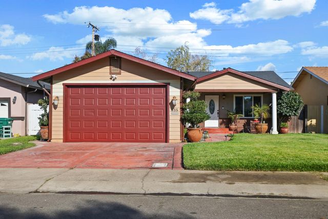 635 Ana, Lodi, CA 95240