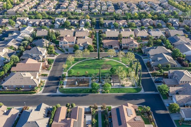 3141 Serena Avenue, Clovis, CA 93619