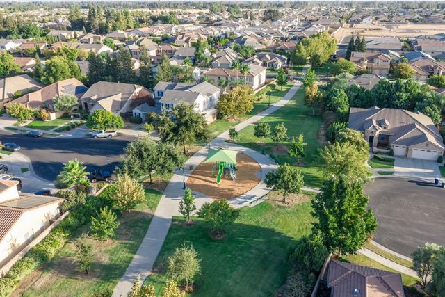 3141 Serena Avenue, Clovis, CA 93619