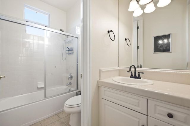 3141 Serena Avenue, Clovis, CA 93619