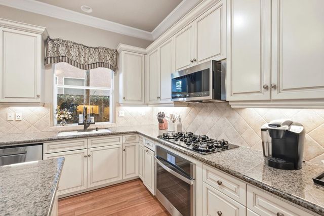 3141 Serena Avenue, Clovis, CA 93619