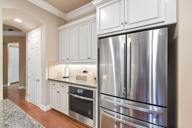 3141 Serena Avenue, Clovis, CA 93619