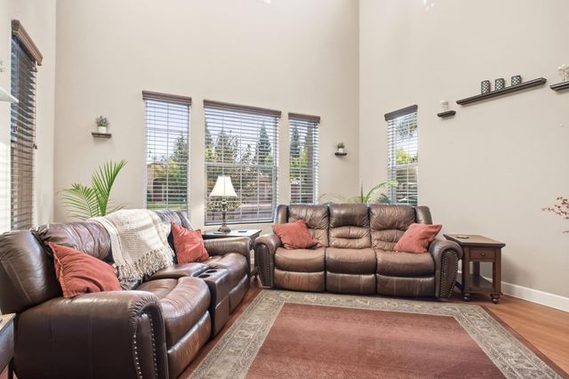 3141 Serena Avenue, Clovis, CA 93619