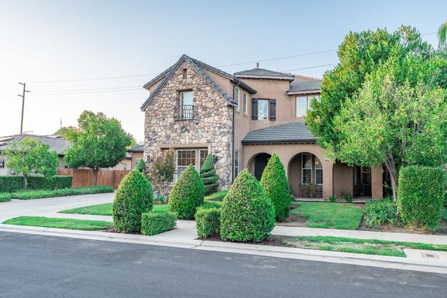 3141 Serena Avenue, Clovis, CA 93619