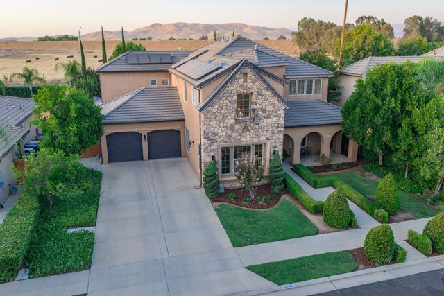 3141 Serena Avenue, Clovis, CA 93619