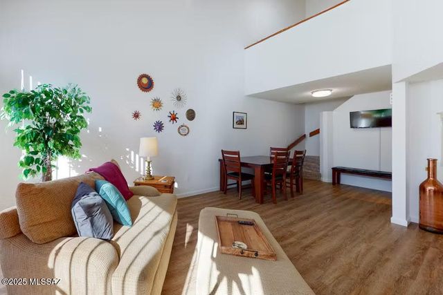 3972 N Paseo De Las Canchas, Tucson, AZ 85716