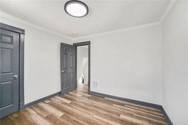 5243 Lyon Avenue, Kansas City, MO 64123