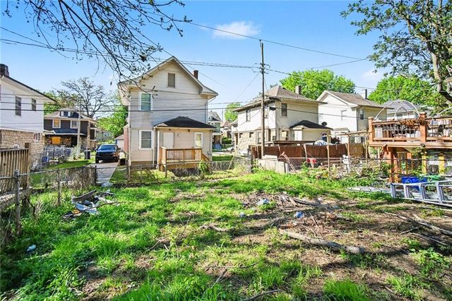 5243 Lyon Avenue, Kansas City, MO 64123