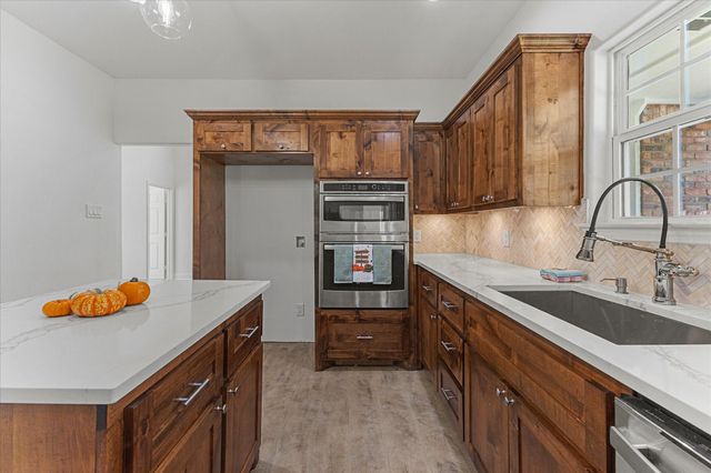 1492 Van Zandt County Road 3502, Wills Point, TX 75169