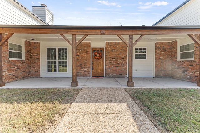 1492 Van Zandt County Road 3502, Wills Point, TX 75169