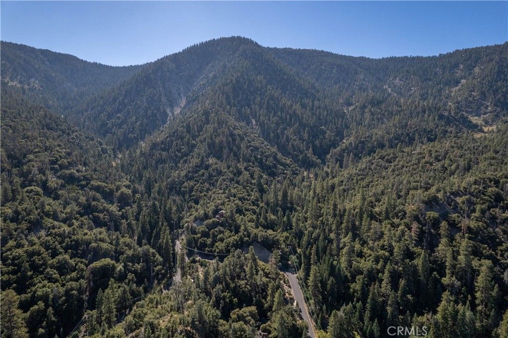 Image 4 of property listing at 1216 Banff Drive, Pine Mountain Club, CA 93222