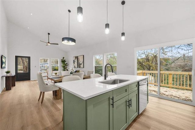 1674 Mary George Avenue NW, Atlanta, GA 30318