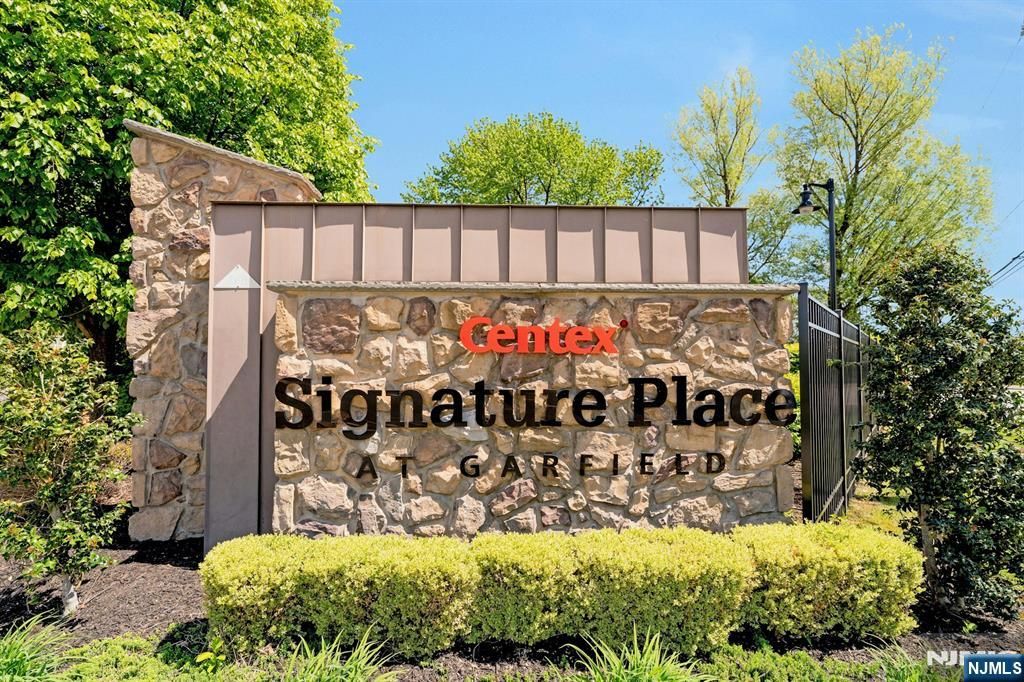 1 Clover Lane 101, Garfield, NJ 07026
