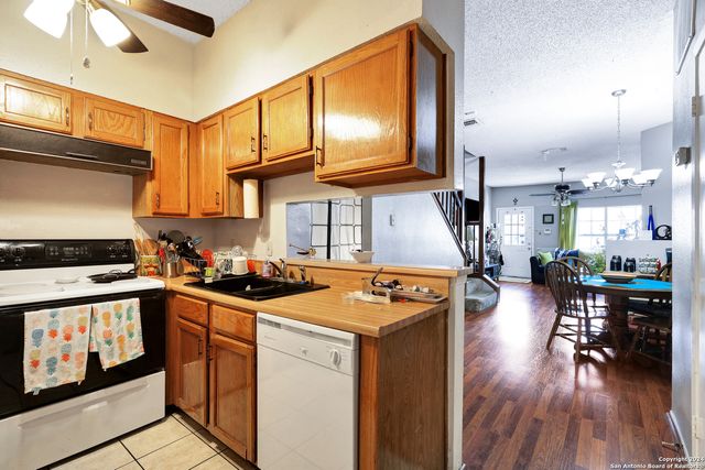 1823 Garys Park, San Antonio, TX 78247