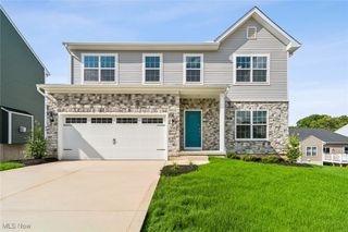 3382 Buckeye Trail, Green, OH 44685
