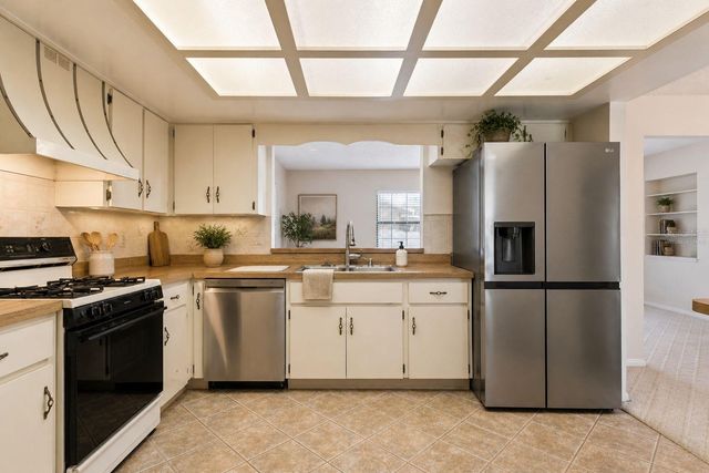 401 W SUMTER STREET, Minneola, FL 34715