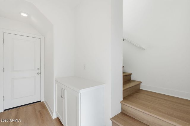 2121 W SONORAN DESERT Drive 75, Phoenix, AZ 85085