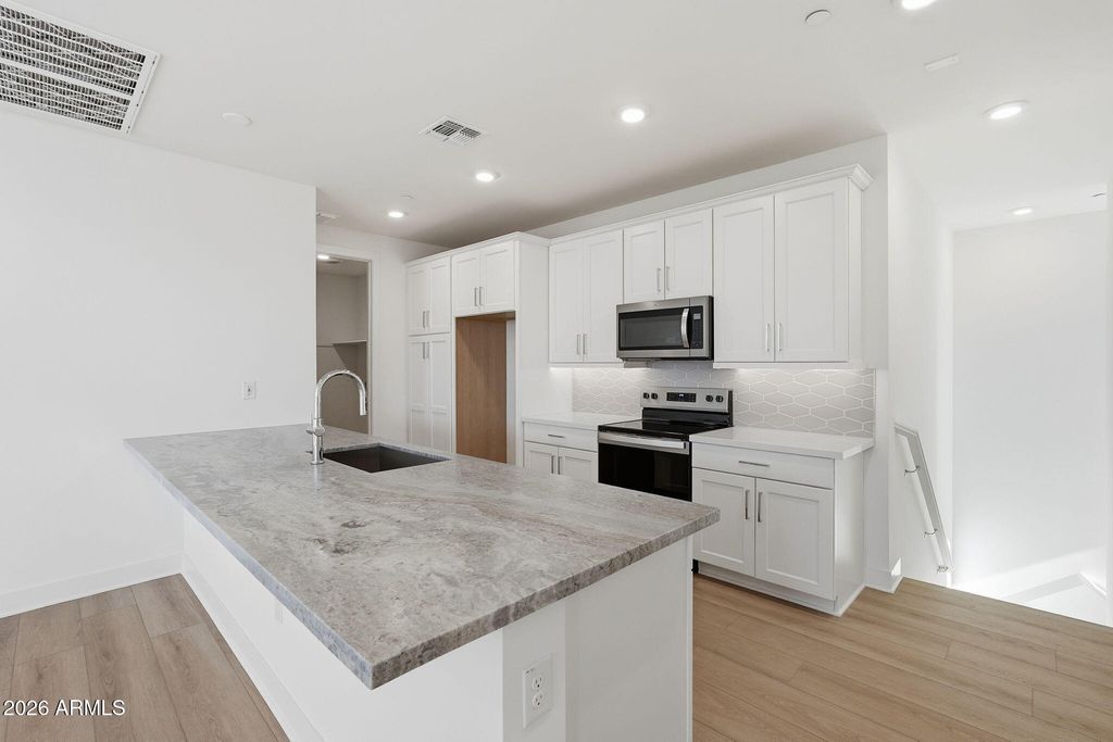2121 W SONORAN DESERT Drive 75, Phoenix, AZ 85085 — photo 5