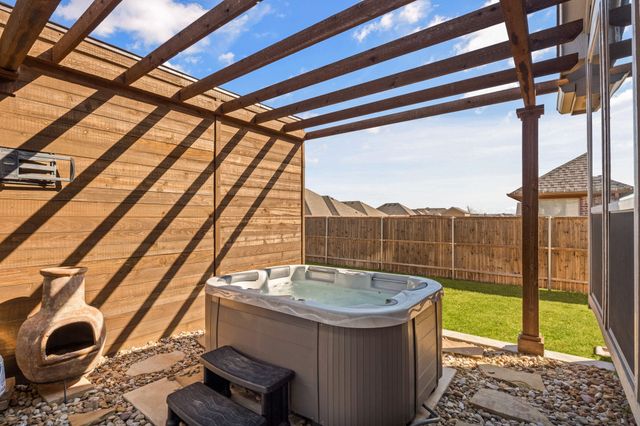 632 Leadtree Trail, Fort Worth, TX 76108