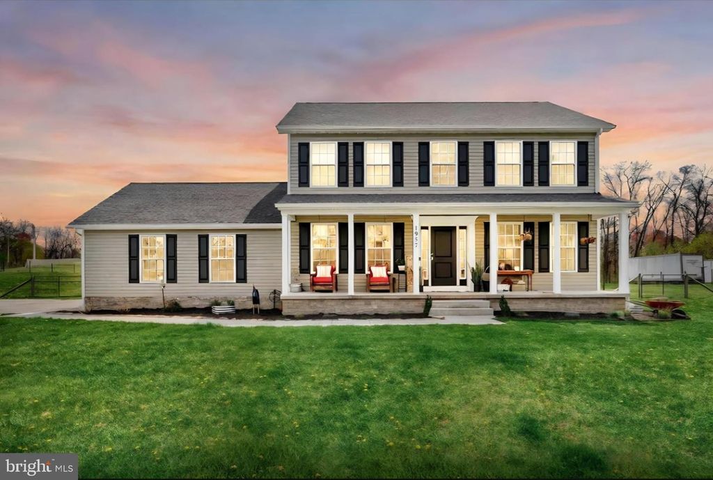 1957 HUNTERSTOWN HAMPTON RD, New Oxford, PA 17350