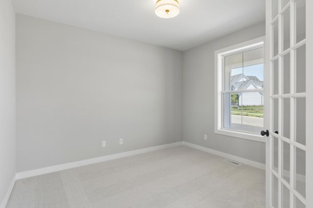 10409 Blackmoor Road, Woodbury, MN 55129