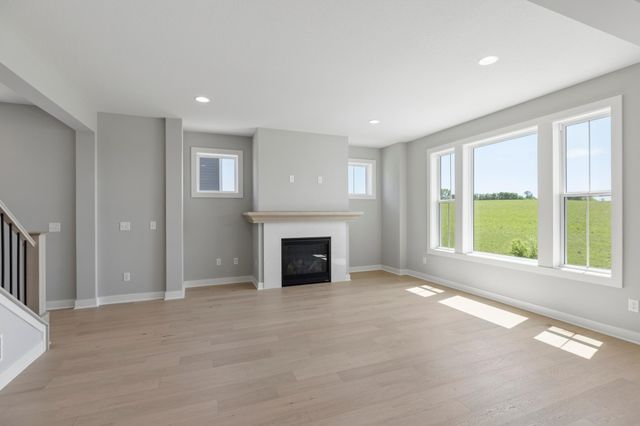 10409 Blackmoor Road, Woodbury, MN 55129