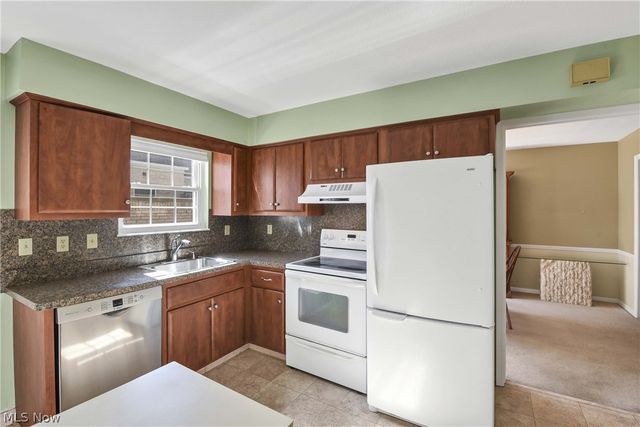 3720 Addington Court M177, Fairview Park, OH 44126