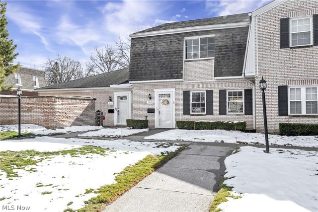 3720 Addington Court M177, Fairview Park, OH 44126