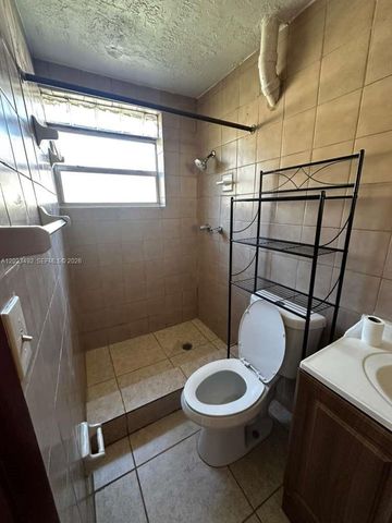 2221 NW 6th Ct, Fort Lauderdale, FL 33311