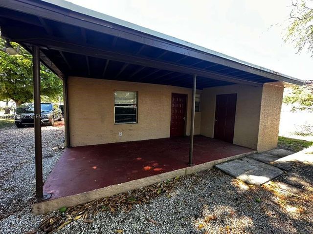 2221 NW 6th Ct, Fort Lauderdale, FL 33311