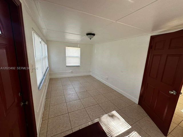 2221 NW 6th Ct, Fort Lauderdale, FL 33311