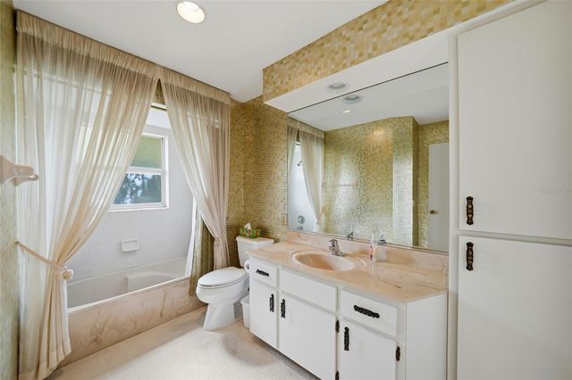 401 FIRETHORN AVENUE, Englewood, FL 34223