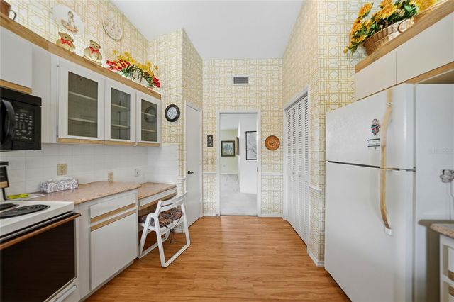 401 FIRETHORN AVENUE, Englewood, FL 34223