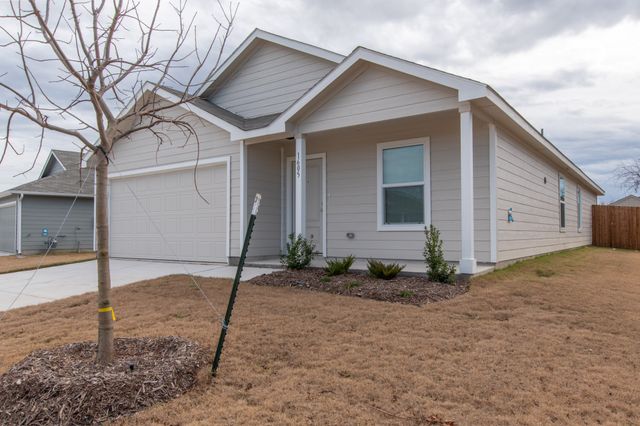 1605 Parliar Street, Mckinney, TX 75071