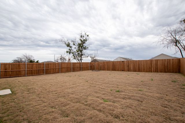 1605 Parliar Street, Mckinney, TX 75071