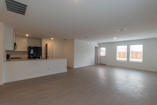 1605 Parliar Street, Mckinney, TX 75071