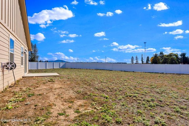 16167 N Hadley LOOP, Rathdrum, ID 83858