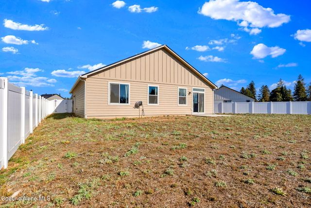16167 N Hadley LOOP, Rathdrum, ID 83858