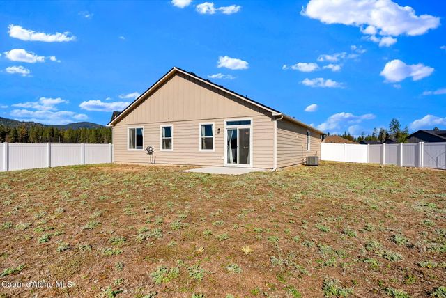 16167 N Hadley LOOP, Rathdrum, ID 83858