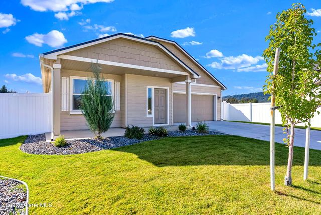 16167 N Hadley LOOP, Rathdrum, ID 83858
