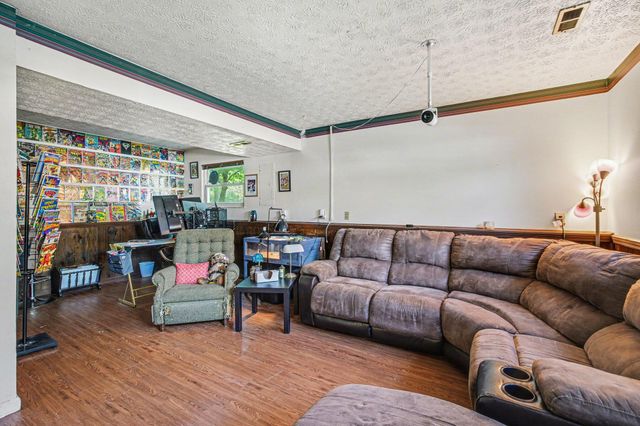 1135 Chestnut Court, Independence, KY 41051