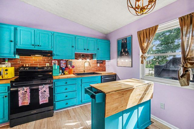 1135 Chestnut Court, Independence, KY 41051